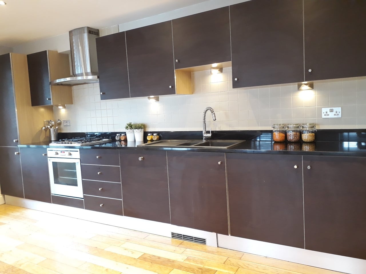 3 Bed Flat, Ferdinand Street, NW1 photo 2