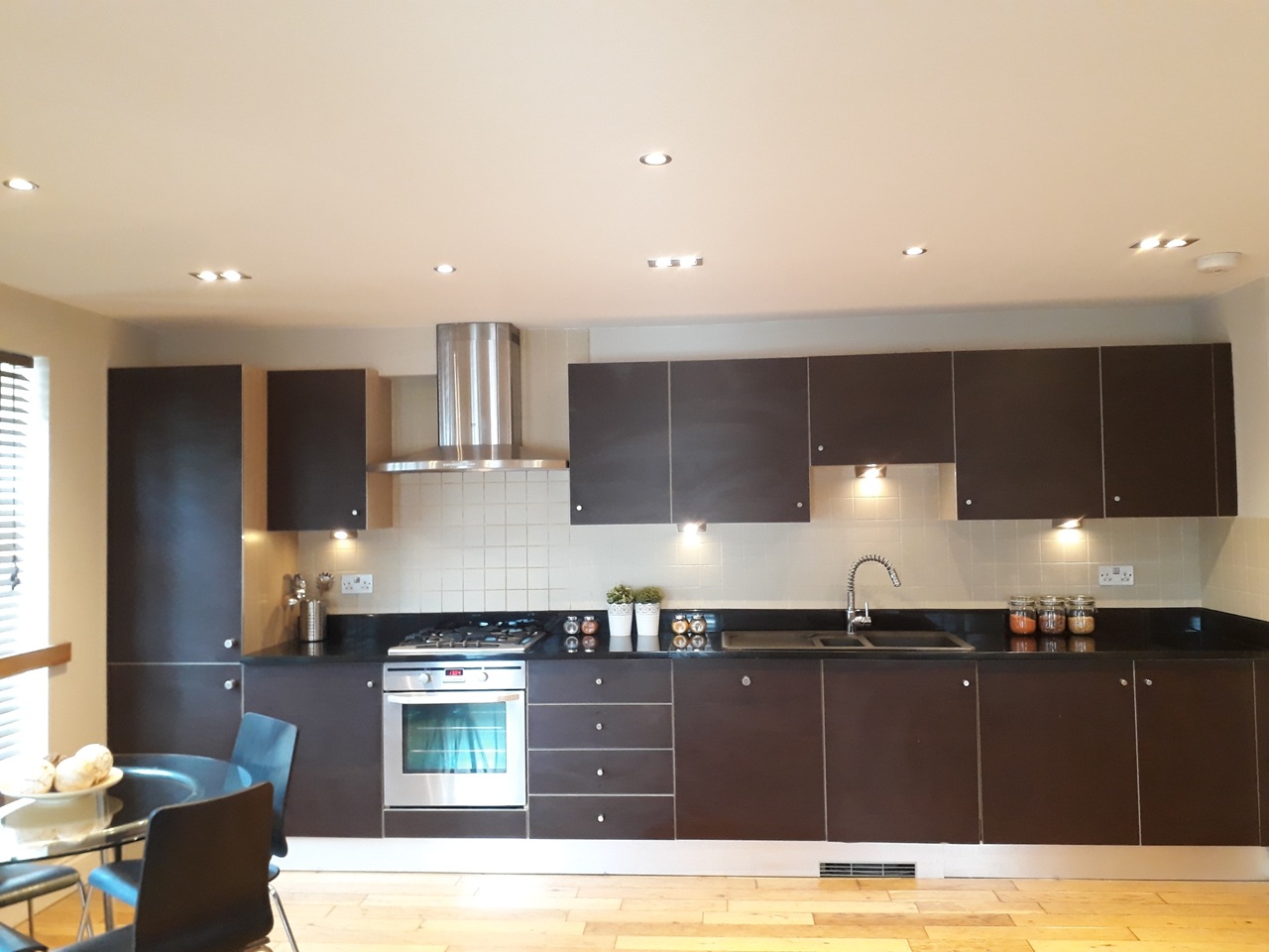 3 Bed Flat, Ferdinand Street, NW1 photo 4