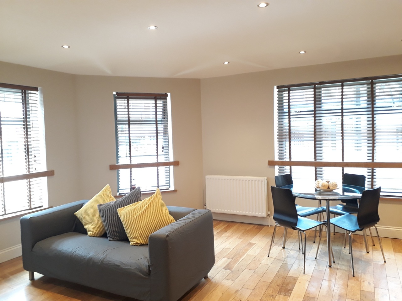 3 Bed Flat, Ferdinand Street, NW1 photo 3