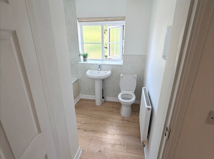 2 Bed Flat, Thackhall Street, CV2