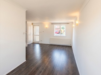 3 Bed Semi-Detached House, Haslam Close, UB10
