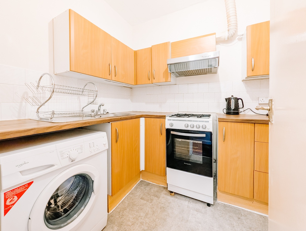 1 Bed Flat, Hoxton St, N1 photo 4