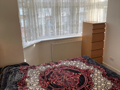 Room in a Shared House, Gantshill Crescent, IG2