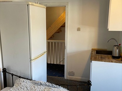Room in a Shared House, Gantshill Crescent, IG2