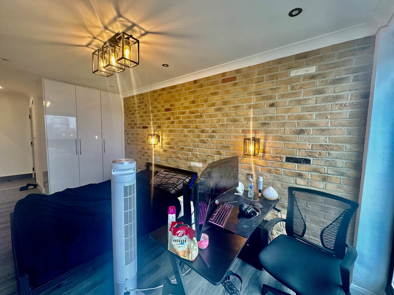 2 Bed Flat, Copperfield Road, E3 photo 2