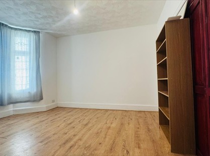 3 Bed Terraced House, Somerby Road, IG11
