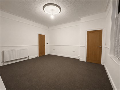 3 Bed End Terrace, Arnold Street, WF15