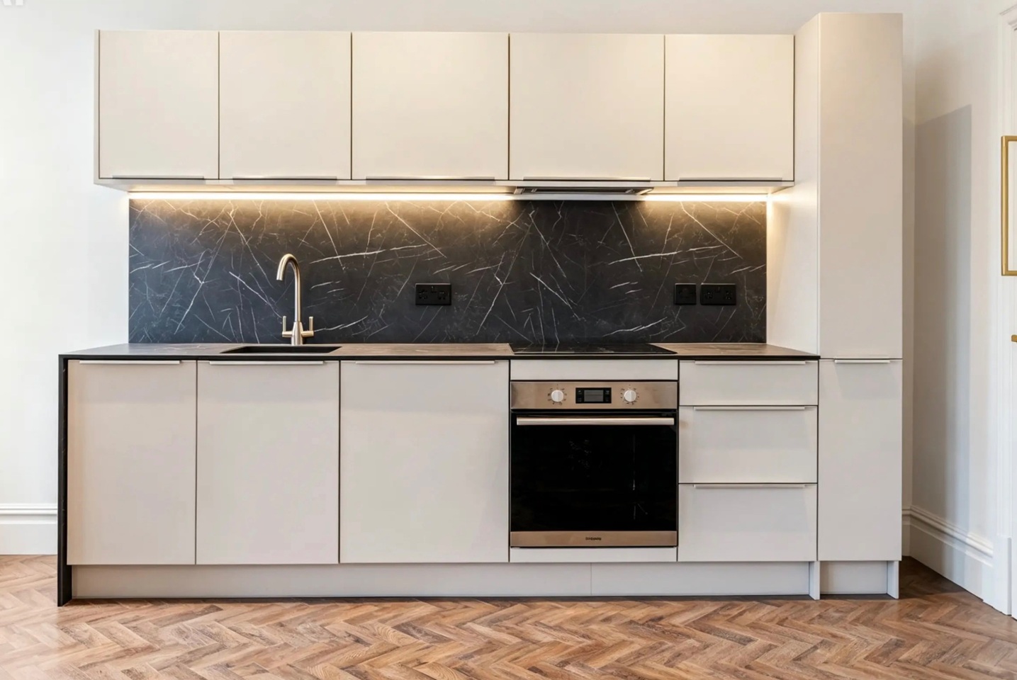 1 Bed Flat, Cathedral Road, CF11 photo 5
