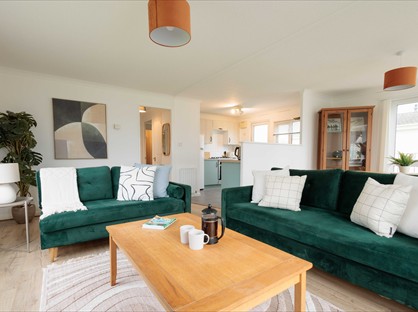 2 Bed Bungalow, Convent Meadows, BH23