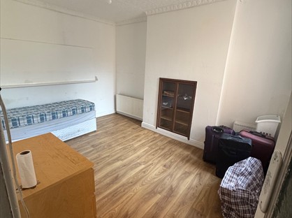Room in a Shared House, Manchester Road, BL3