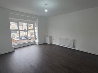 1 Bed Flat, All Bills Incuded, B66