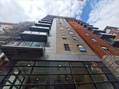 2 Bed Flat, Barton Place, M4