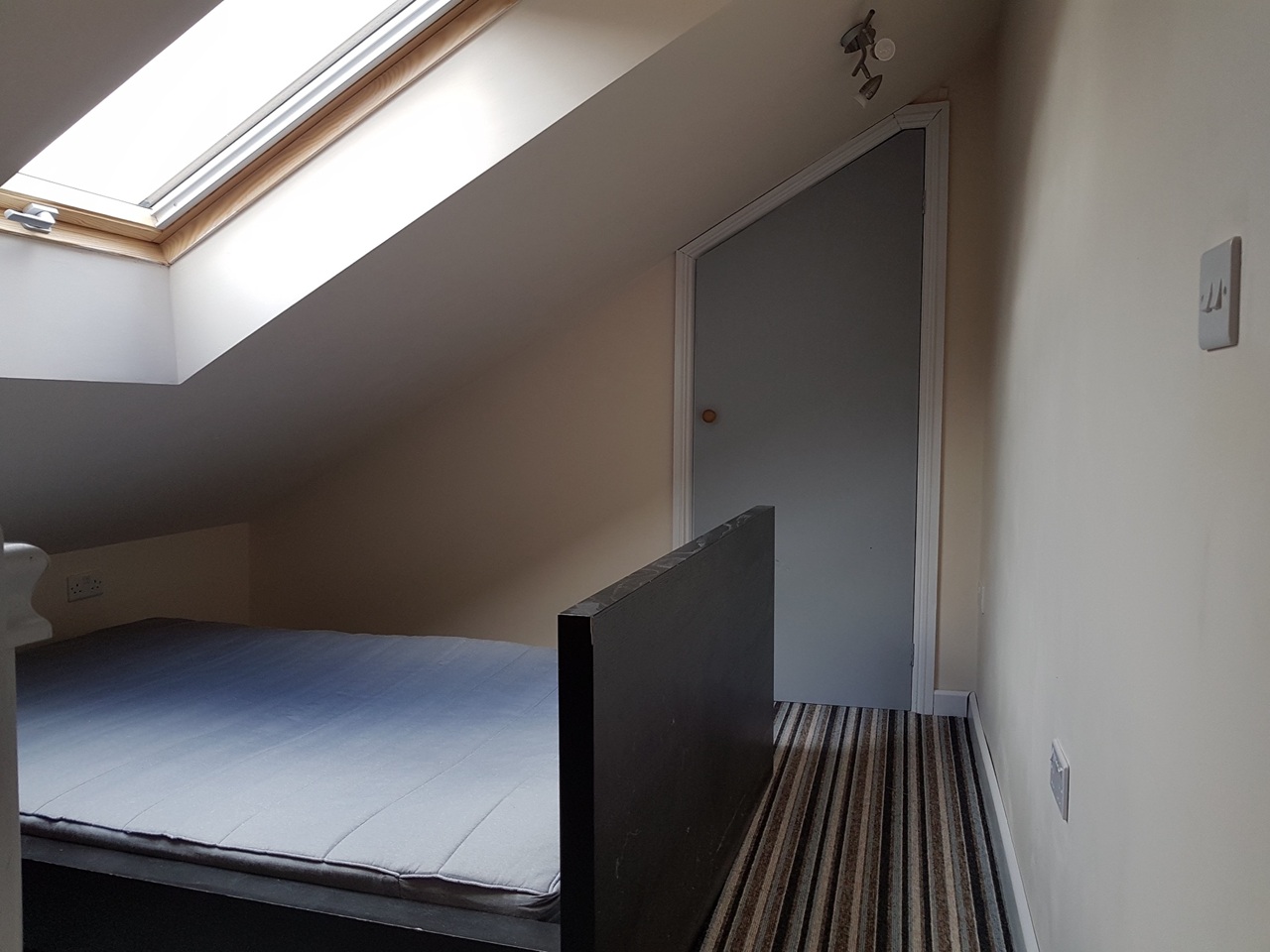 Room in a Shared House, Bryansons Close, BS16 photo 2
