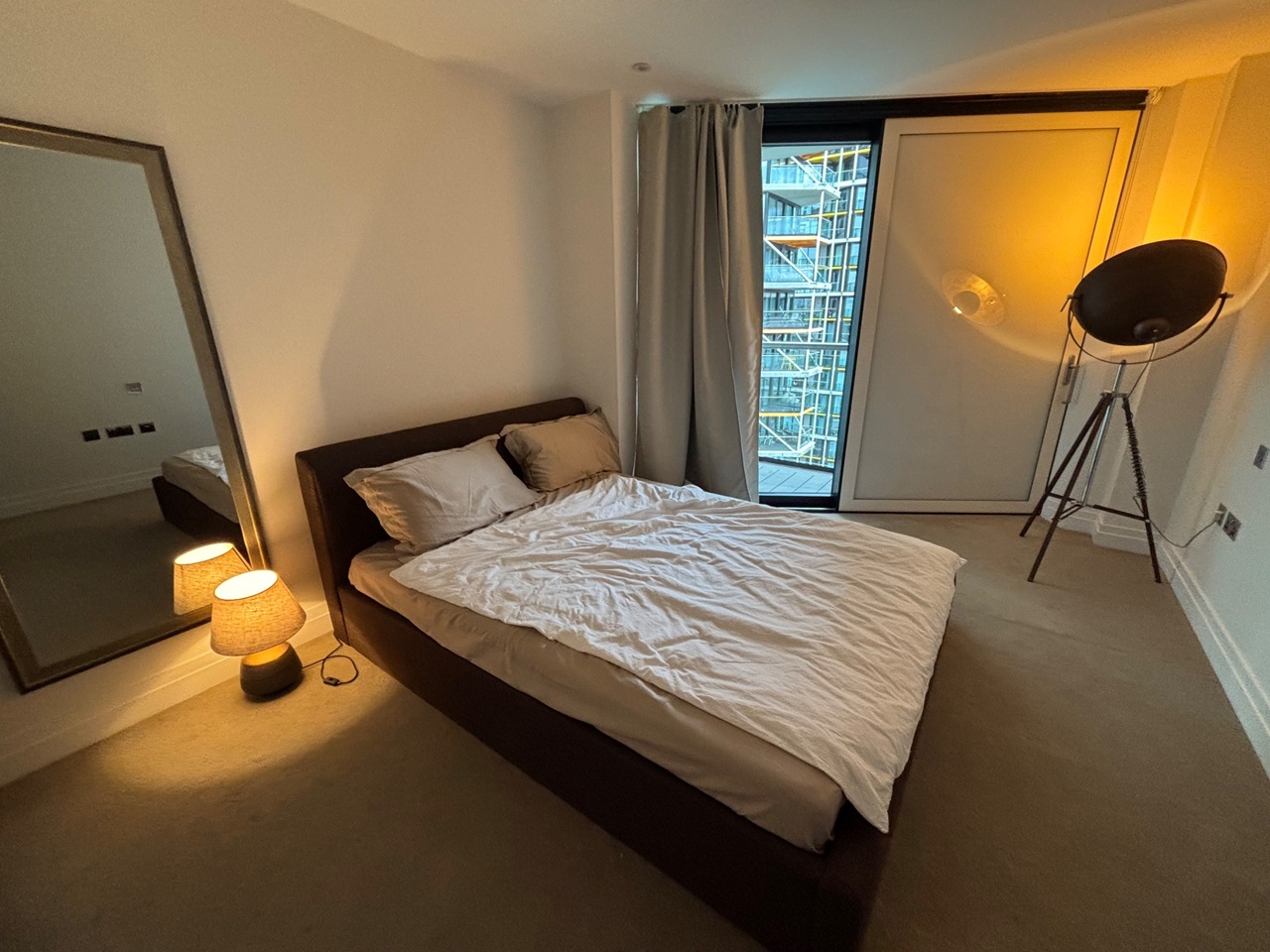 2 Bed Flat, Riverlight Quay, SW11 photo 5