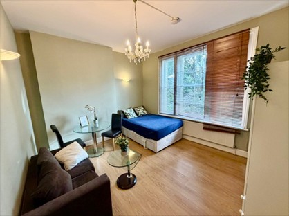 Room in a Shared House, Elsham Road, W14