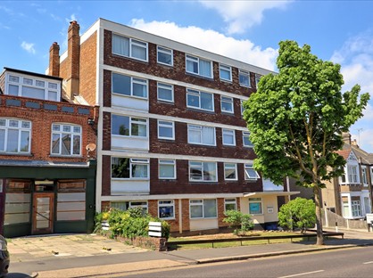 2 Bed Flat, Elm Road, SS9