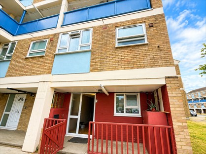 2 Bed Maisonette, Romney Court, UB5