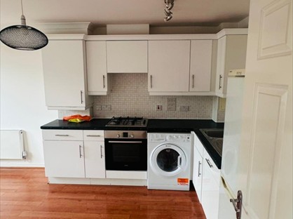 1 Bed Flat, Southbury Court, RM1