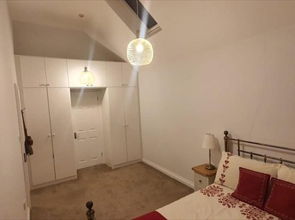 Room in a Shared House, Wanstead Park Road, IG1