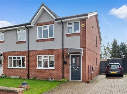 3 bed semi-detached house for rent in 3 Bed Semi-Detached House, Cochrane Road, DY2