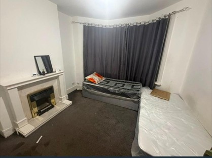 Room in a Shared House, Tilbury Road, E6