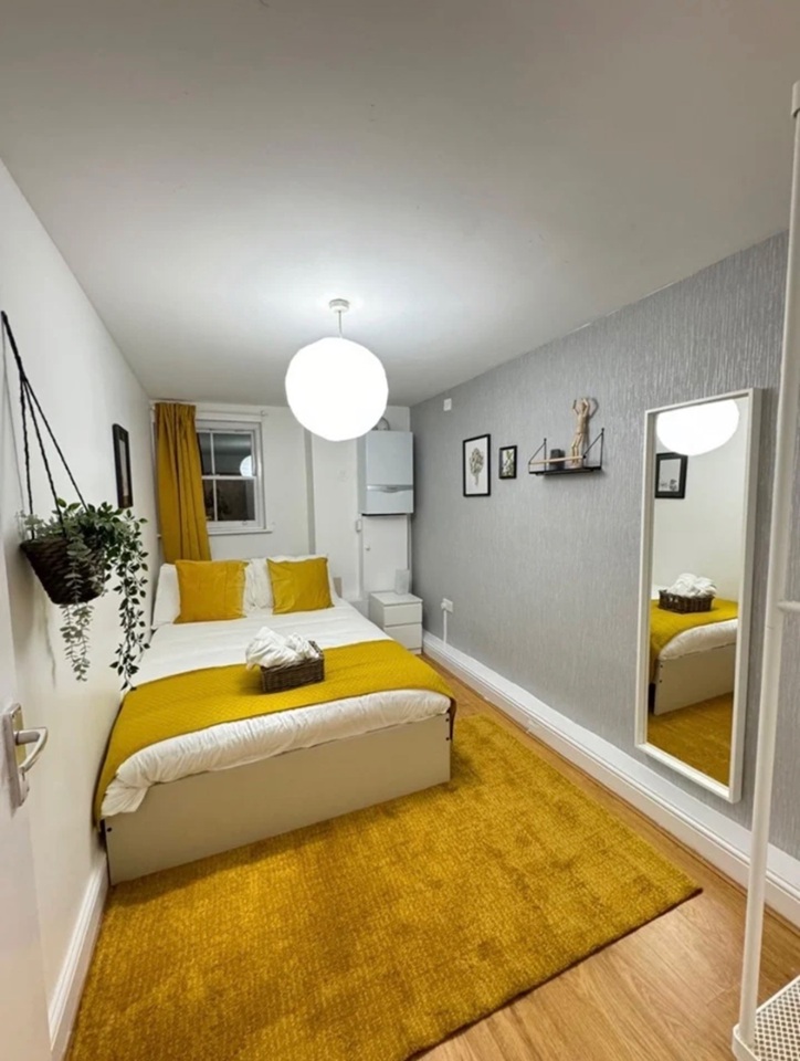 2 Bed Flat, Brick Lane, E1 photo 4
