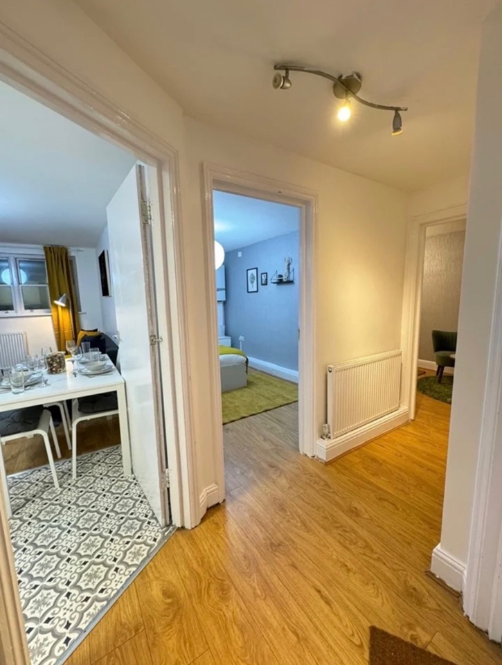 2 Bed Flat, Brick Lane, E1 photo 5