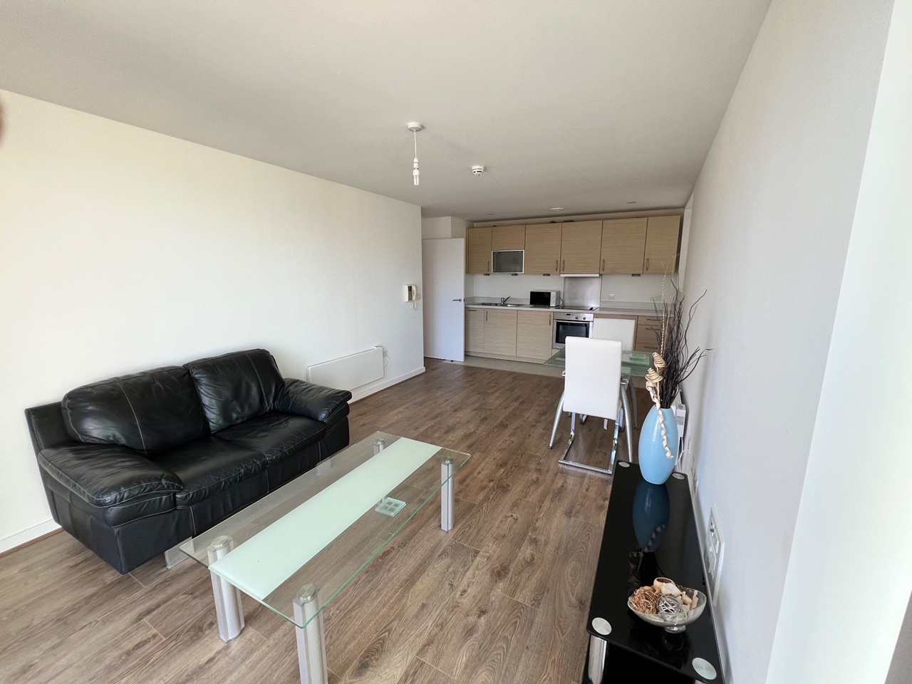 1 Bed Flat, Blackfriars Road, M3 photo 2