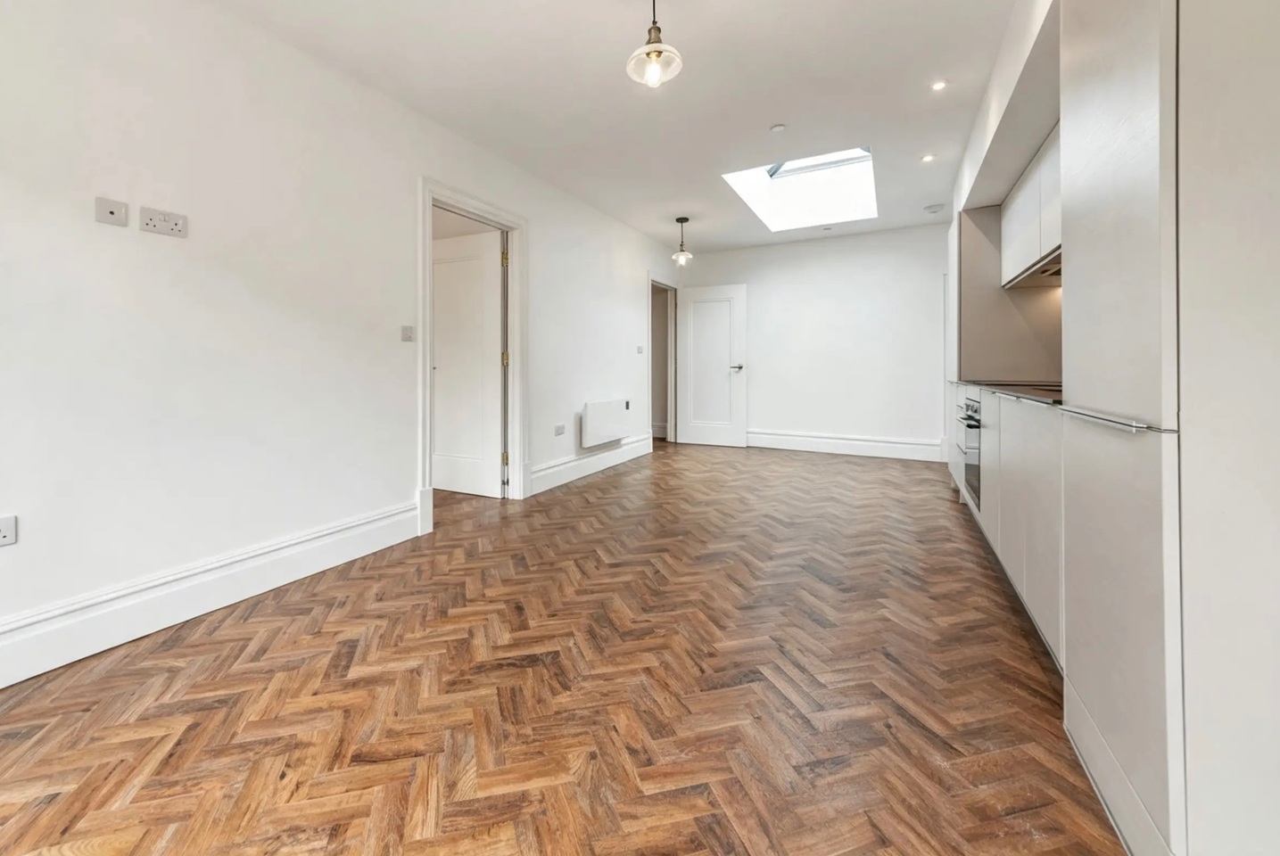 1 Bed Flat, Cathedral Road, CF11 photo 5
