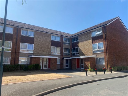 2 Bed Flat, Upton Dene, SM2