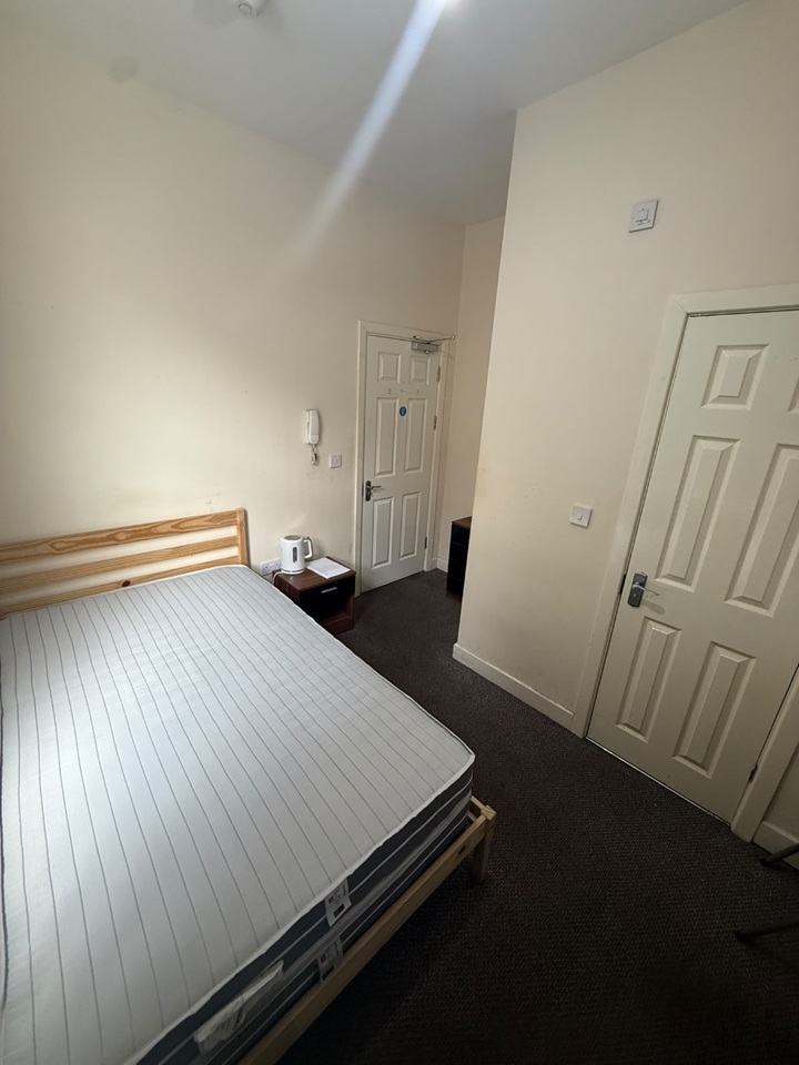 Room in a Shared House, Lower Ford St, CV1