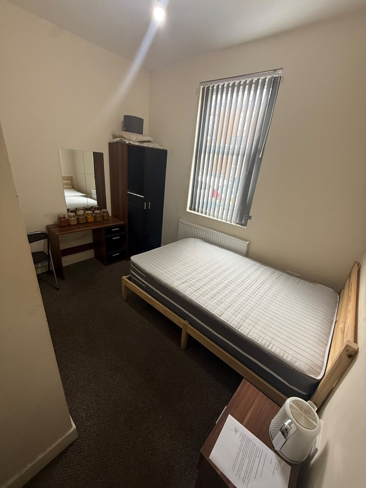 Room in a Shared House, Lower Ford St, CV1 photo 3