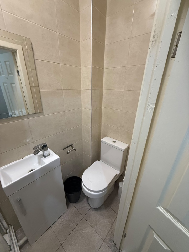 Room in a Shared House, Lower Ford St, CV1 photo 5