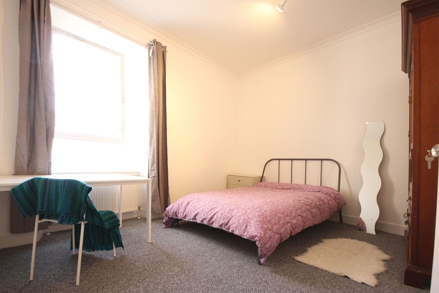 2 Bed Flat, Home St, EH3 photo 5