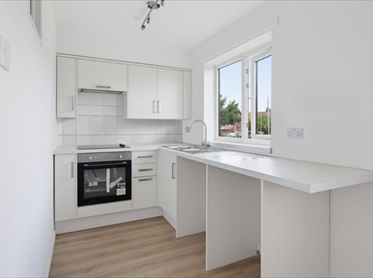 1 Bed Flat, Holts Lane, FY6