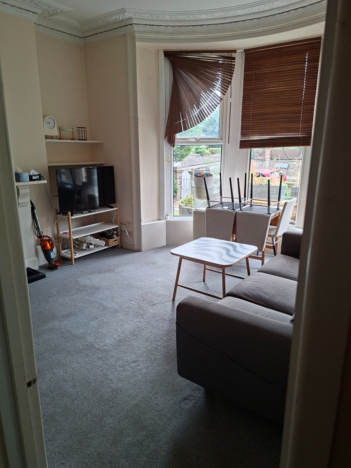 2 Bed Flat, Cotham Grove, BS6