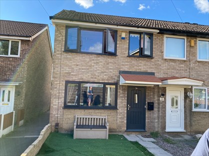 3 Bed Terraced House, Howden Close, SK5