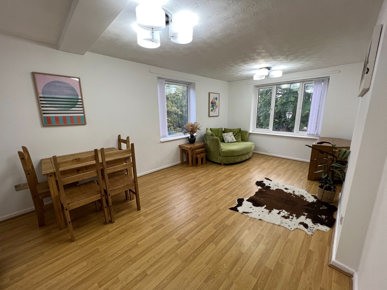 3 Bed Flat, Lockett Gardens, M3 photo 2