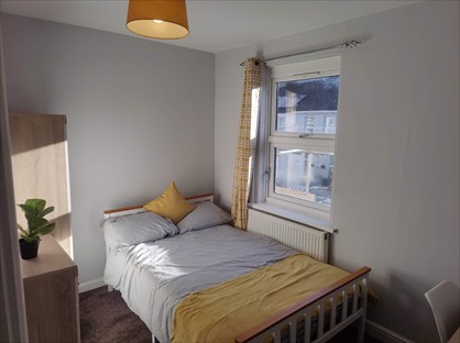 Room in a Shared House, Jubilee Road, HP11