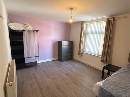 Room in a Shared House, Turner St, ST1