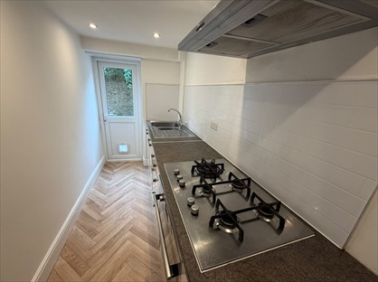 3 Bed Terraced House, Vallis Road, BA11