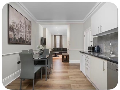 2 Bed Flat, Charlotte St, W1T