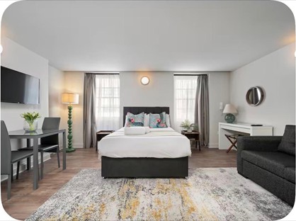 Studio Flat, Charlotte St, W1T