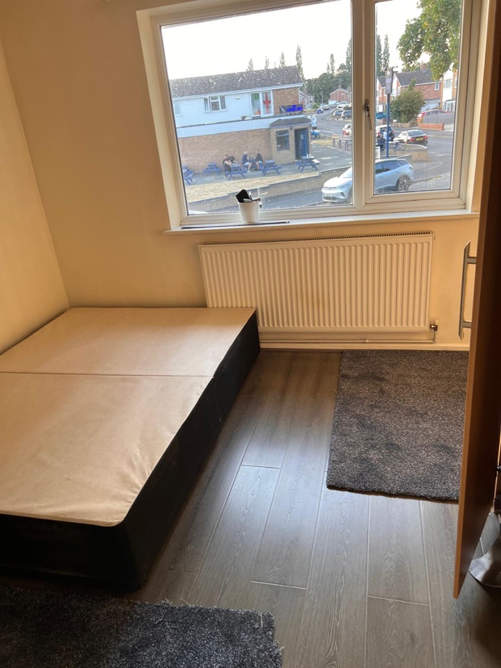 Room in a Shared Flat, Whitwick Way, LE3