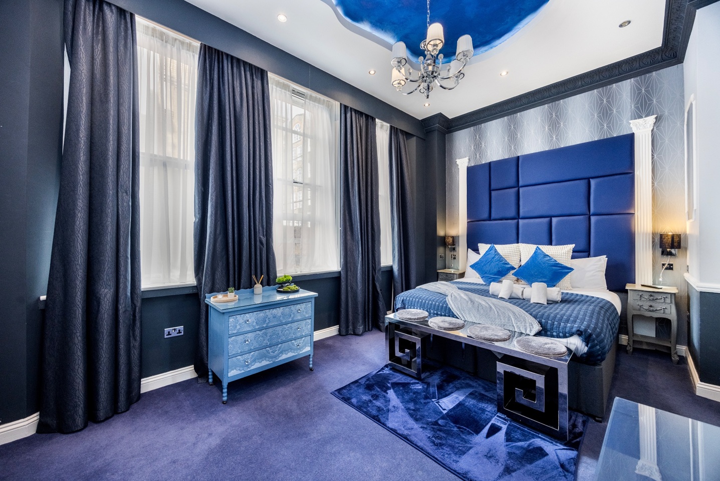 1 Bed Flat, Welbeck St, W1G
