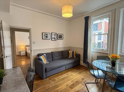 1 Bed Flat, Oxford Street, W1D