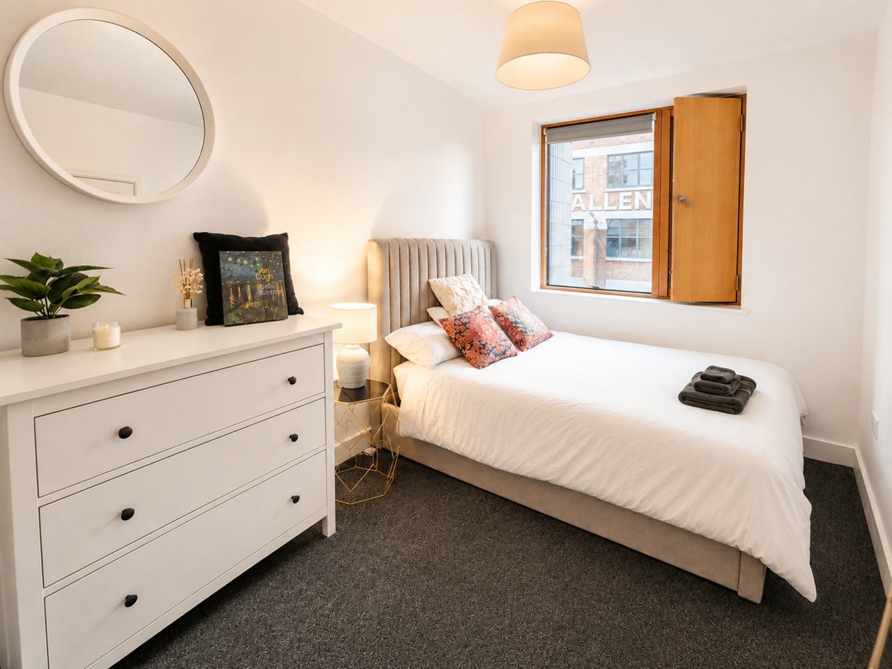 3 Bed Flat, Cotherstone Court, E2 photo 5