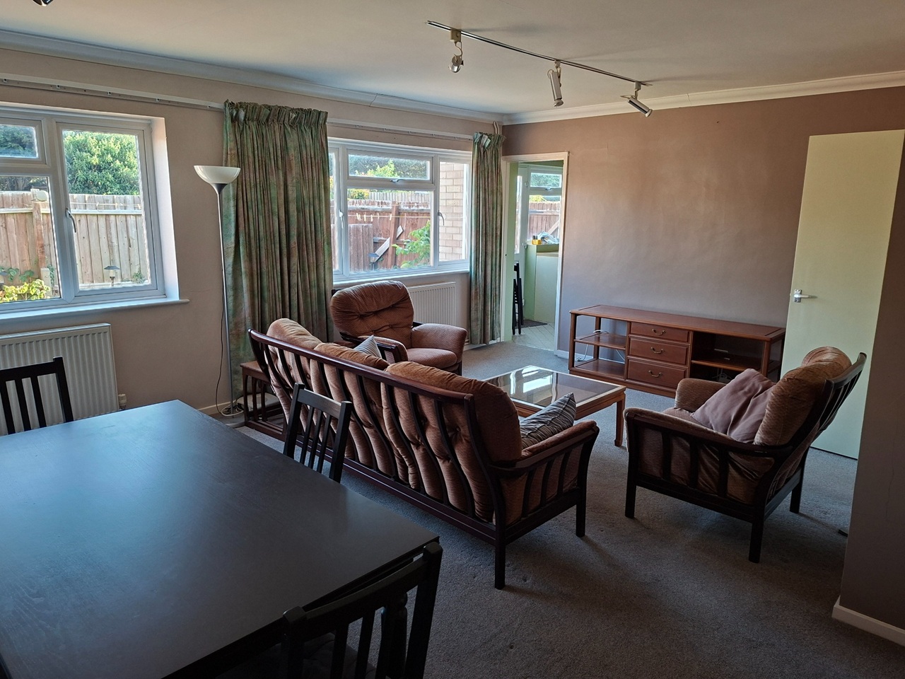 5 Bed End Terrace, Beverley Way, CB2 photo 3