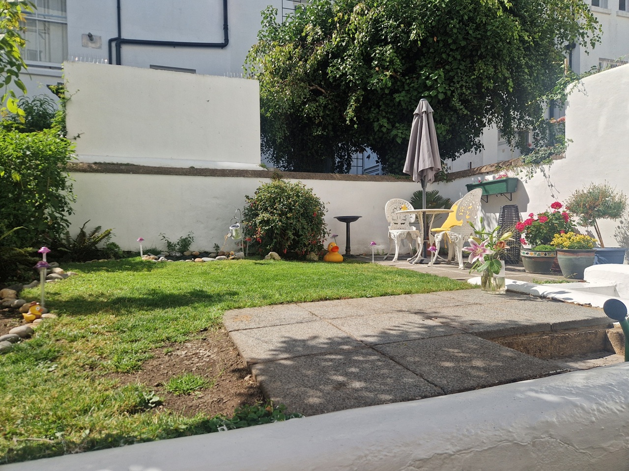 1 Bed Flat, Funky Garden, BN1