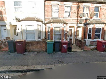 1 Bed Terraced House, Belmont Road, RG30